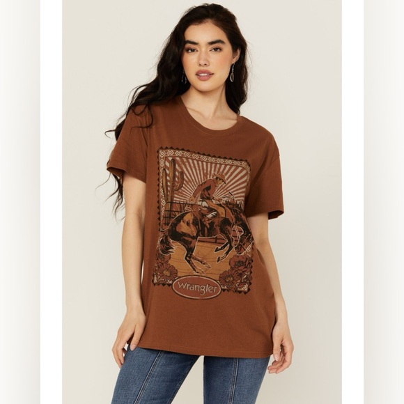 Wrangler Tops - WRANGLER WOMEN'S COWBOY BOYFRIEND SHORT SLEEVE GRAPHIC TEE Size Large